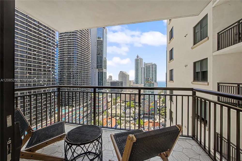 999 SW 1st Ave #2407 Miami, FL 33130