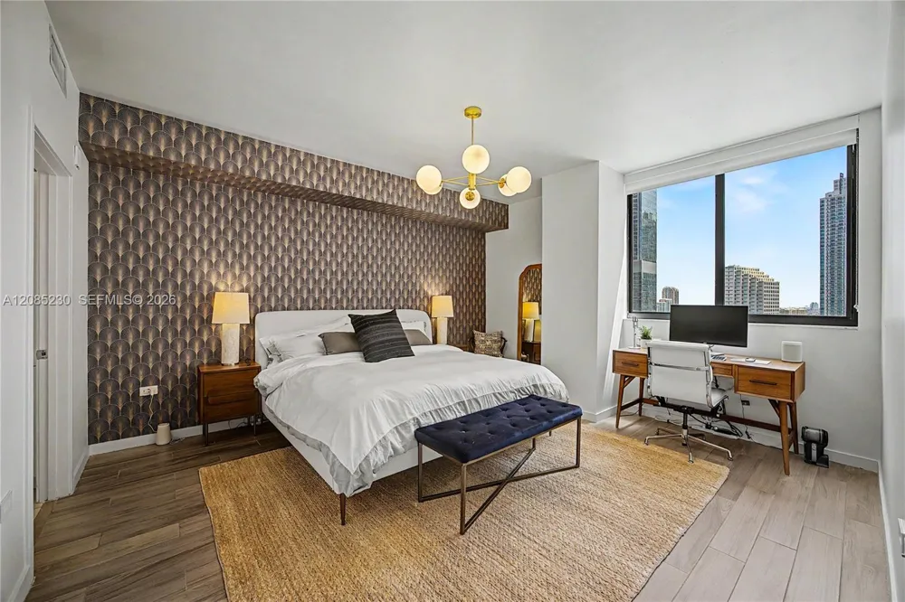 999 SW 1st Ave #2407 Miami, FL 33130