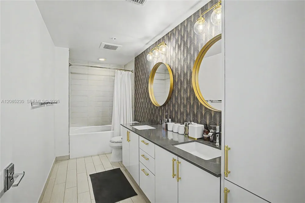 999 SW 1st Ave #2407 Miami, FL 33130