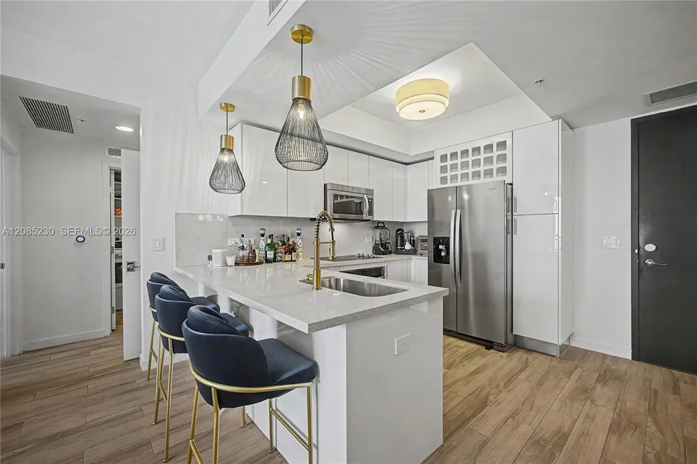 999 SW 1st Ave #2407 Miami, FL 33130
