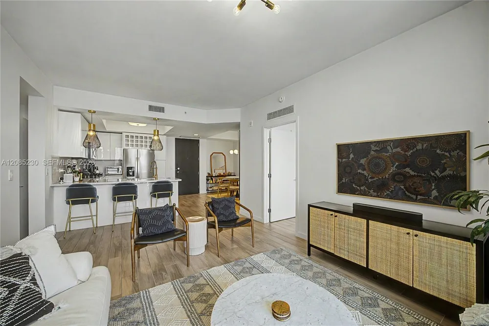 999 SW 1st Ave #2407 Miami, FL 33130
