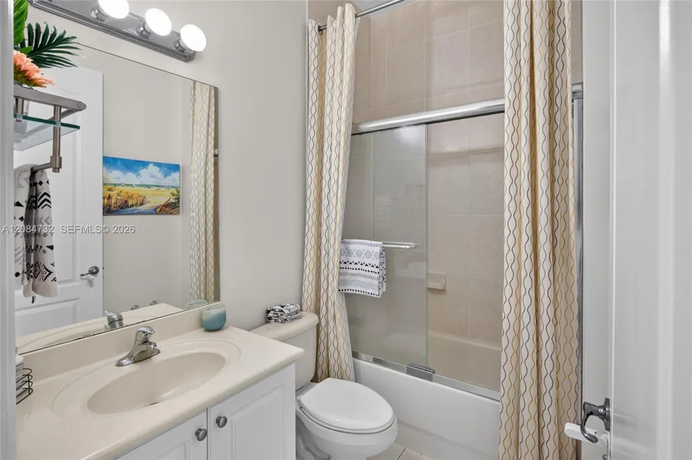 628 SW 147th Ter Pembroke Pines, FL 33027