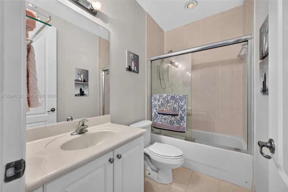 628 SW 147th Ter Pembroke Pines, FL 33027