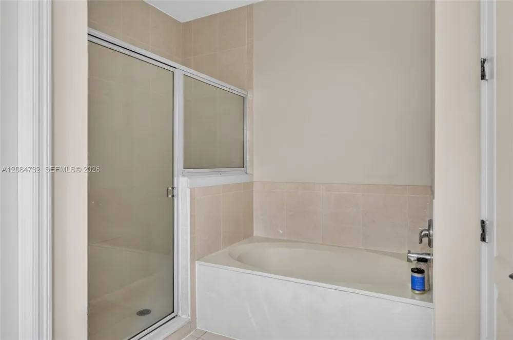 628 SW 147th Ter Pembroke Pines, FL 33027