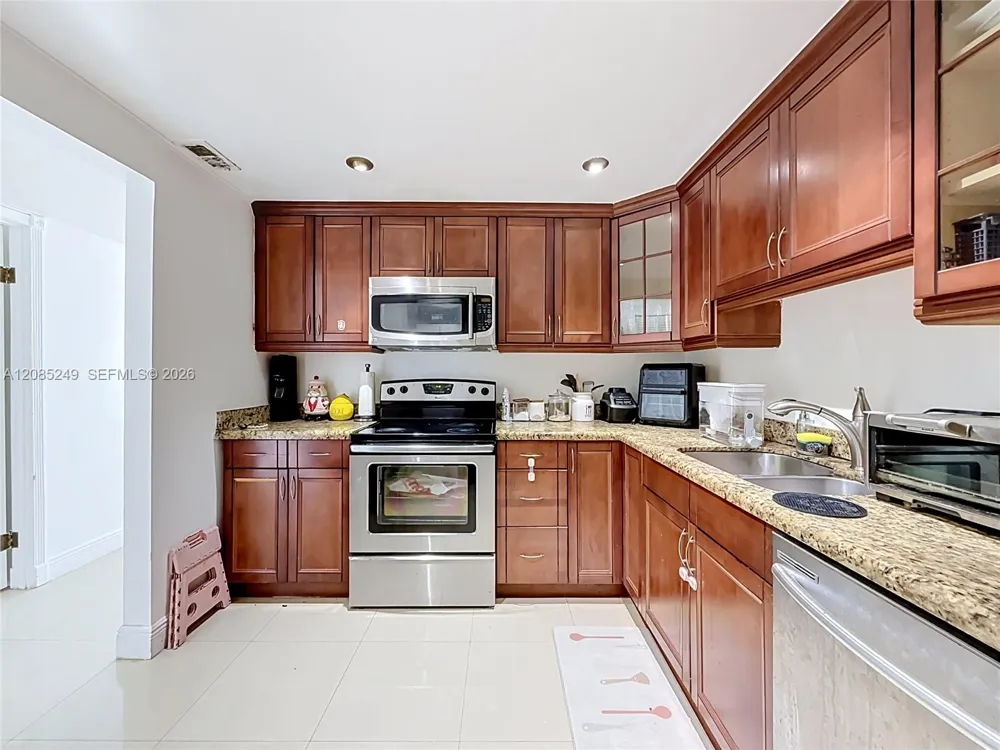 1351 NE Miami Gardens Dr #1414E Miami, FL 33179