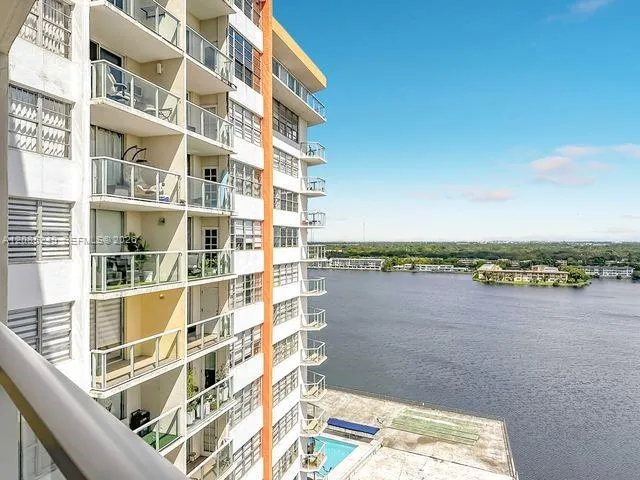 1351 NE Miami Gardens Dr #1414E Miami, FL 33179