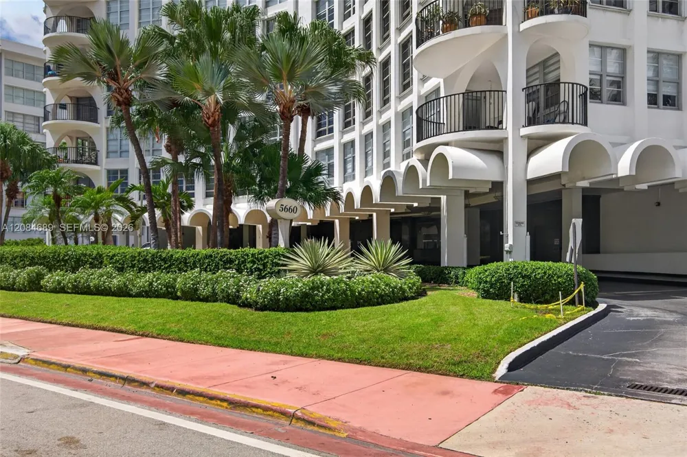 5660 W Collins Ave #6D Miami Beach, FL 33140