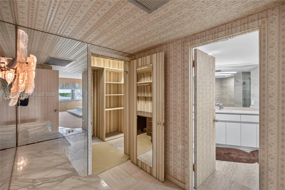 5660 W Collins Ave #6D Miami Beach, FL 33140
