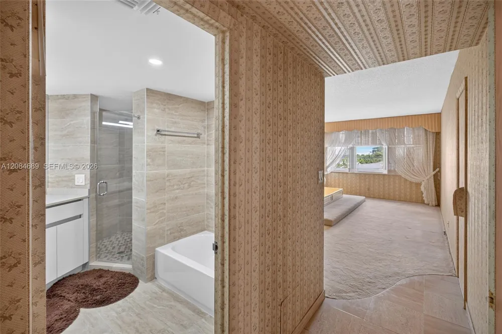 5660 W Collins Ave #6D Miami Beach, FL 33140