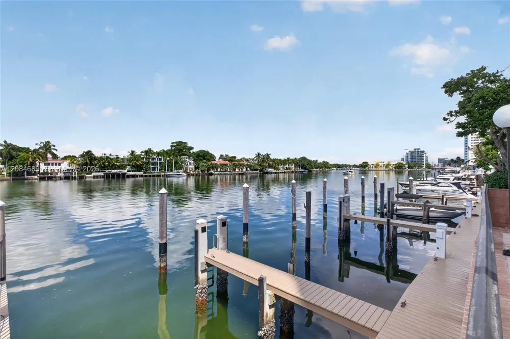 5660 W Collins Ave #6D Miami Beach, FL 33140