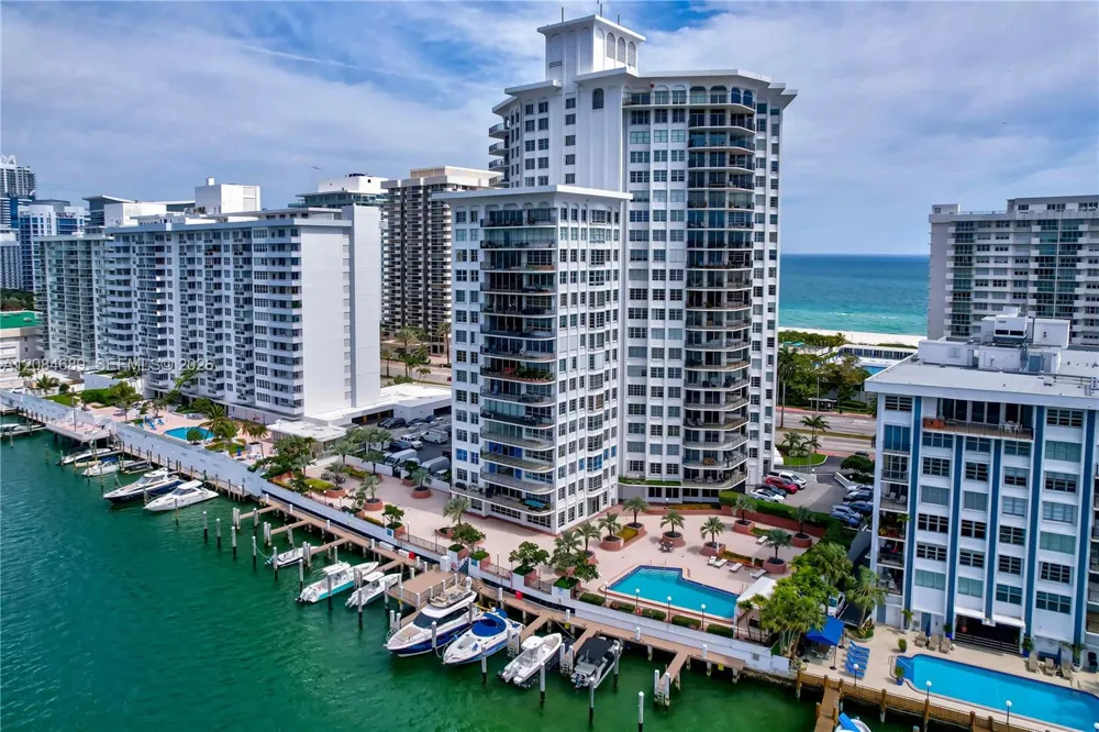 5660 W Collins Ave #6D Miami Beach, FL 33140