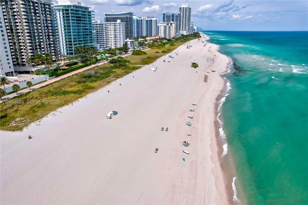 5660 W Collins Ave #6D Miami Beach, FL 33140