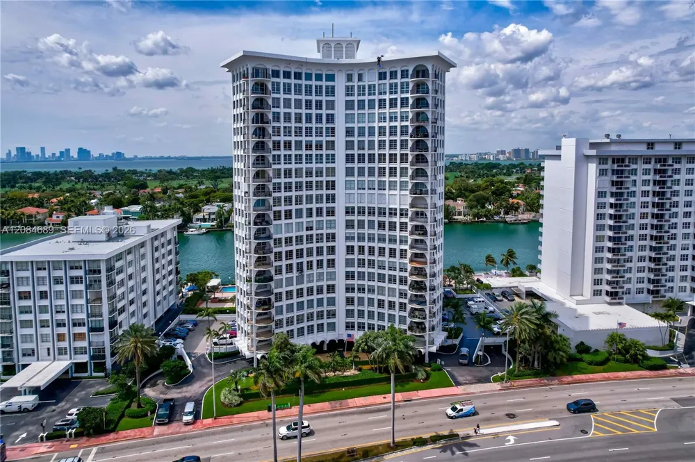 5660 W Collins Ave #6D Miami Beach, FL 33140