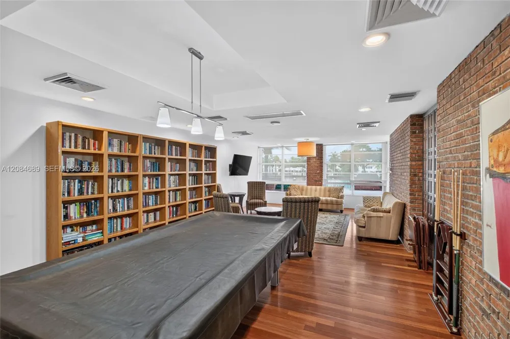 5660 W Collins Ave #6D Miami Beach, FL 33140