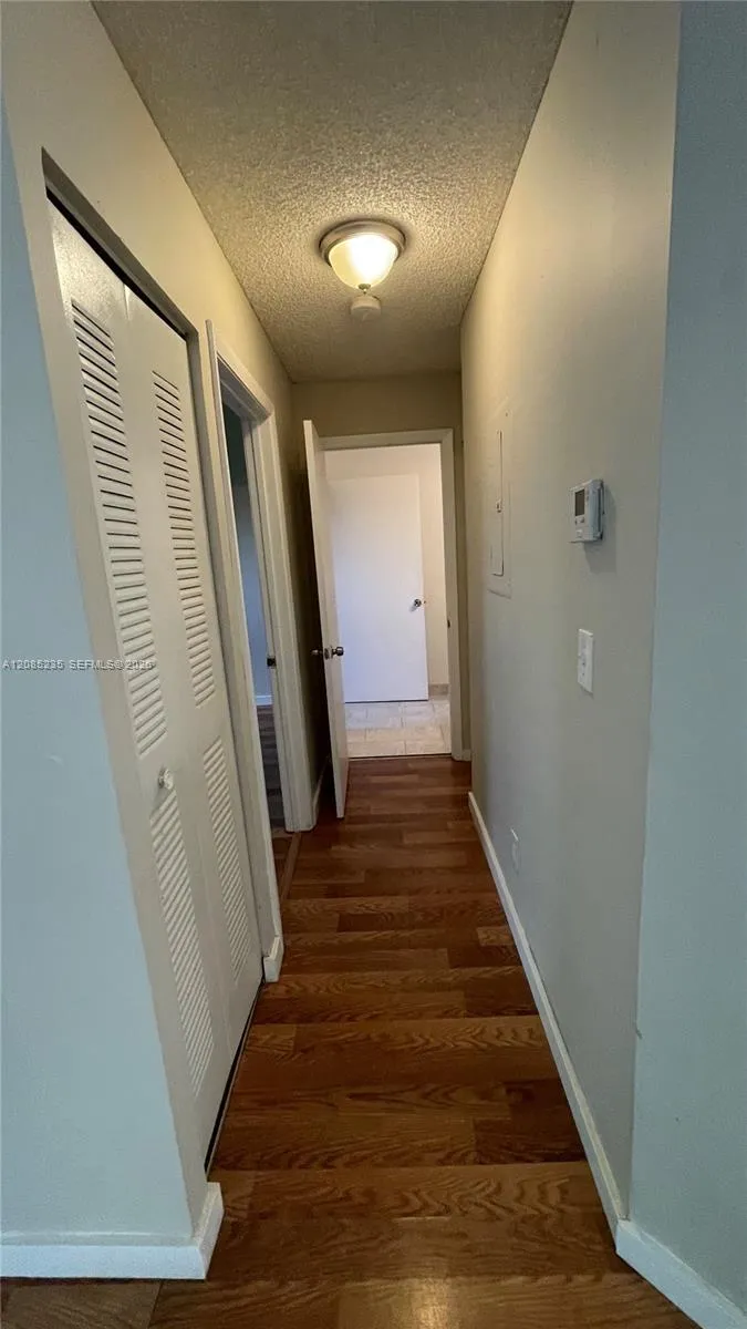 3429 NW 44th St #205 Oakland Park, FL 33309