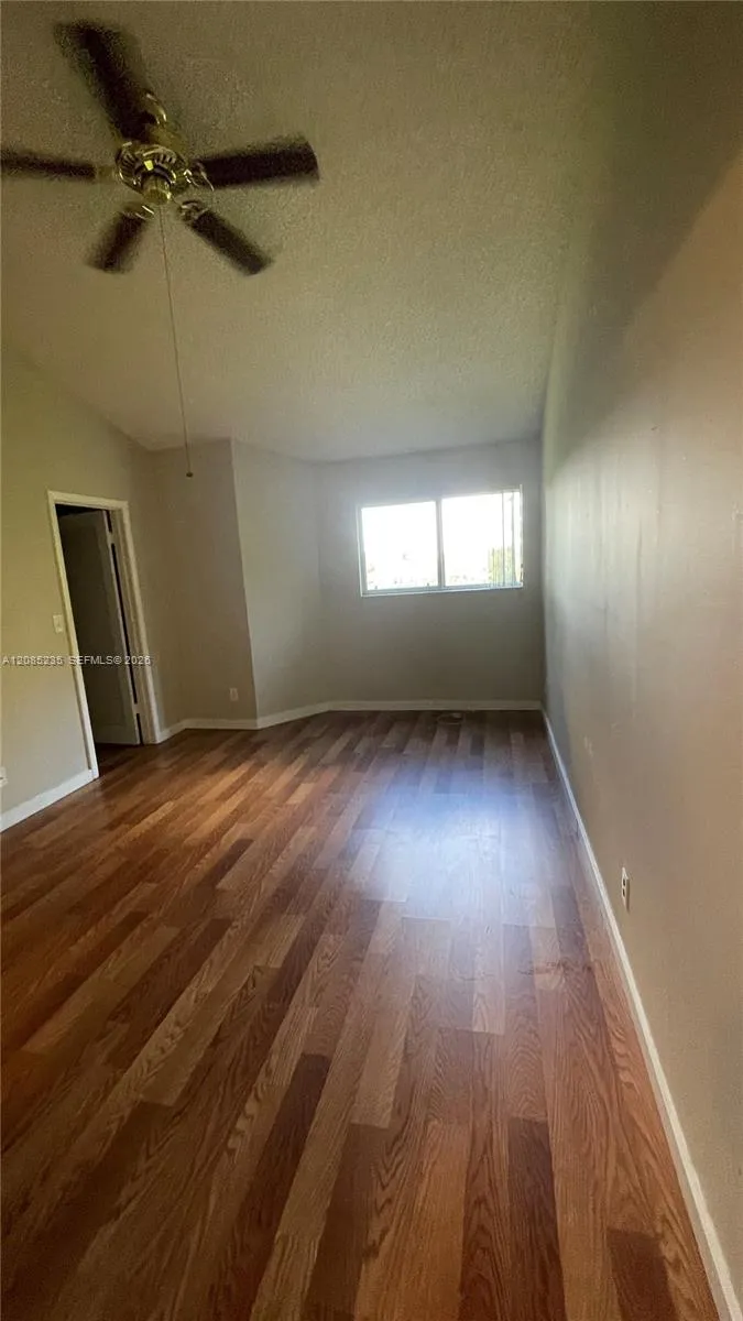 3429 NW 44th St #205 Oakland Park, FL 33309