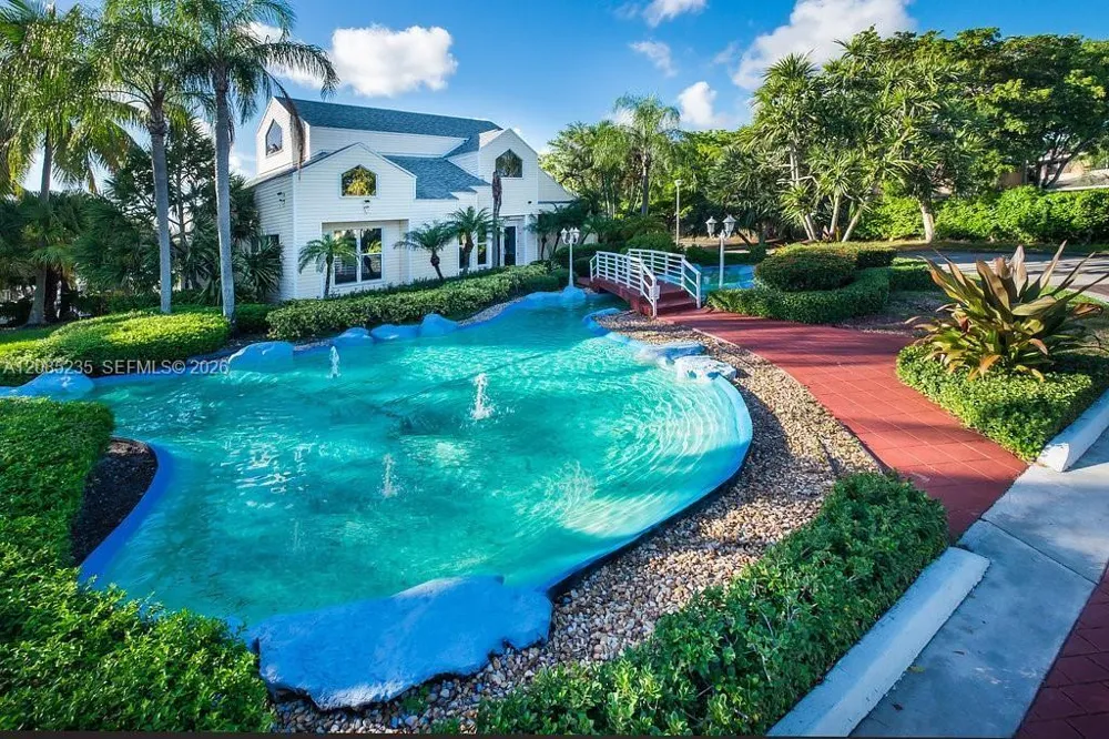 3429 NW 44th St #205 Oakland Park, FL 33309