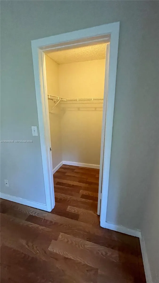 3429 NW 44th St #205 Oakland Park, FL 33309