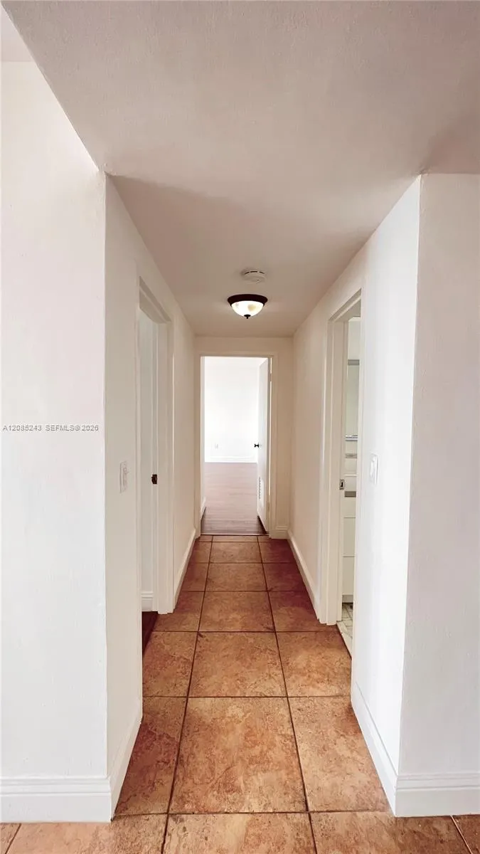 5825 Collins Ave #5G Miami Beach, FL 33140