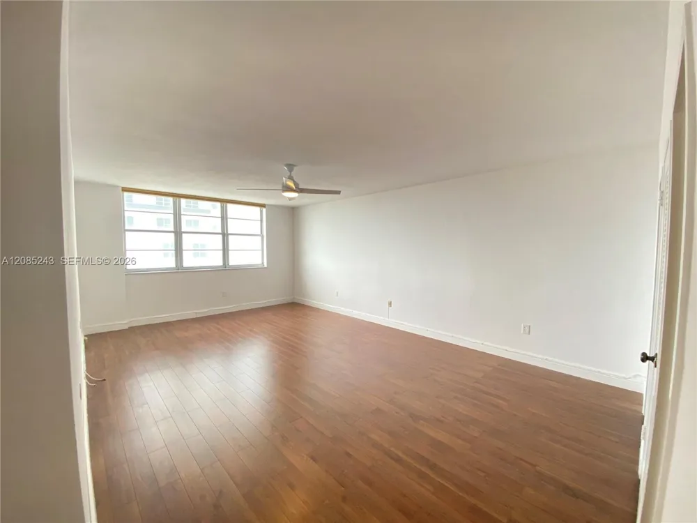 5825 Collins Ave #5G Miami Beach, FL 33140