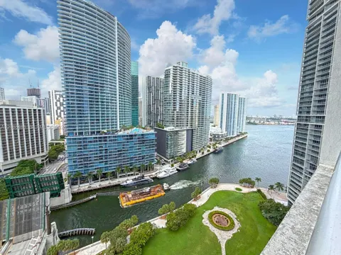 485 Brickell Ave #2303