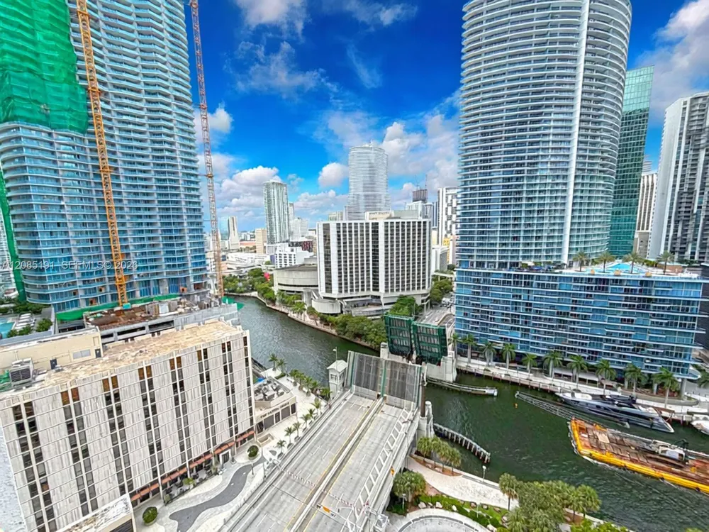 485 Brickell Ave #2303 Miami, FL 33131