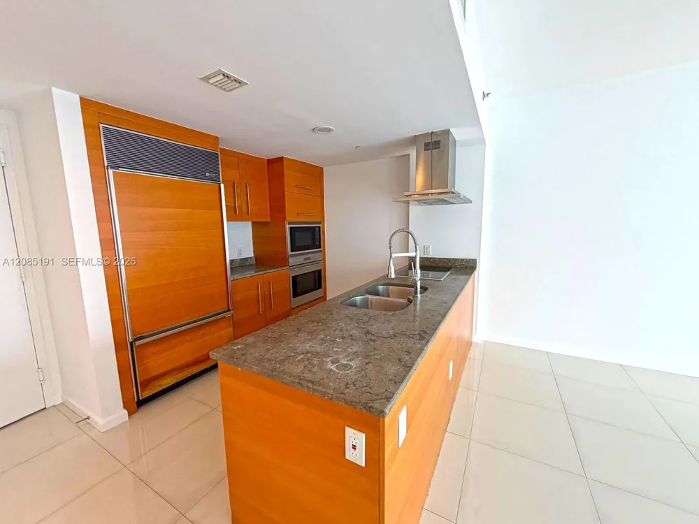 485 Brickell Ave #2303 Miami, FL 33131