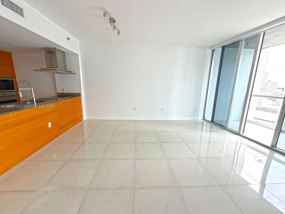 485 Brickell Ave #2303 Miami, FL 33131