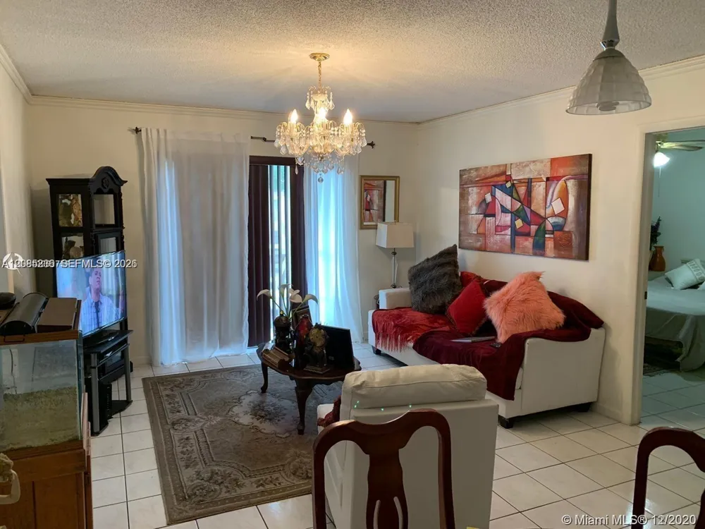 4725 NW 7th St #203-3 Miami, FL 33126