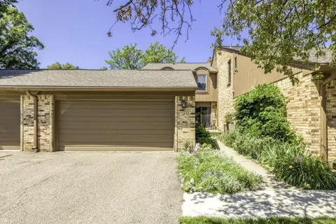 1832 Burning Bush Court