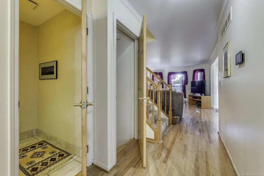 1832 Burning Bush Court Rochester Hills City, MI 48309