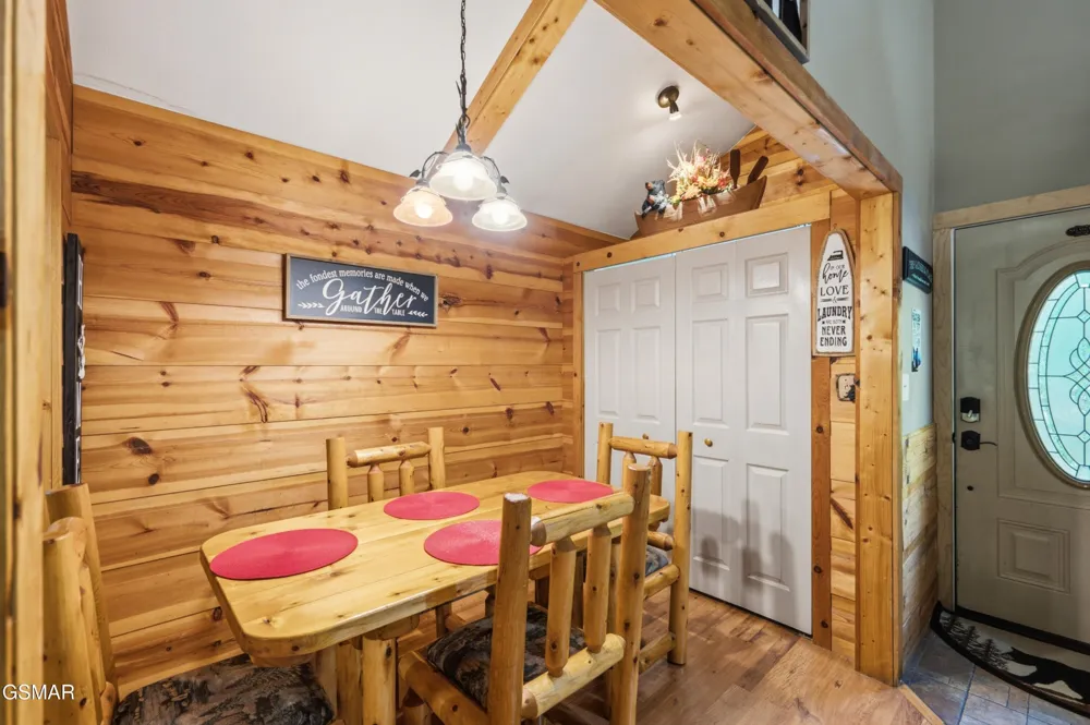 3103 Hatcher Top Road Sevierville, TN 37862