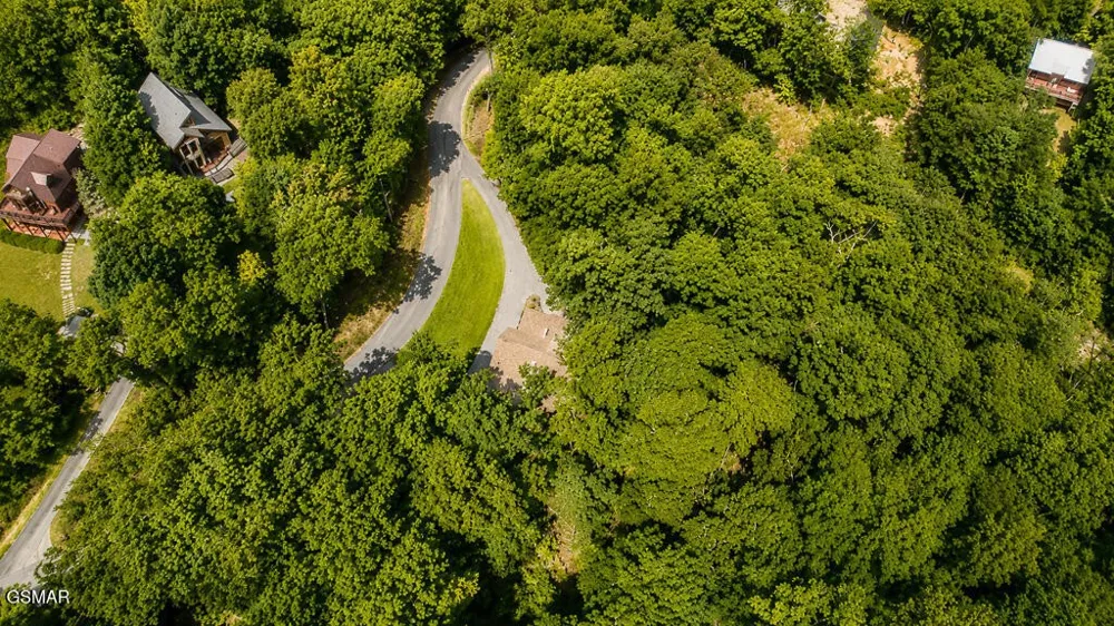 3103 Hatcher Top Road Sevierville, TN 37862