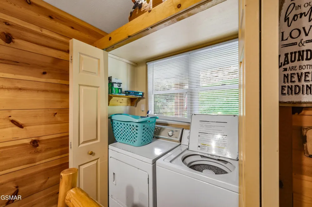 3103 Hatcher Top Road Sevierville, TN 37862
