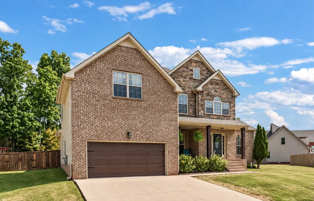 105 Ridgepoint Ct Clarksville, TN 37040