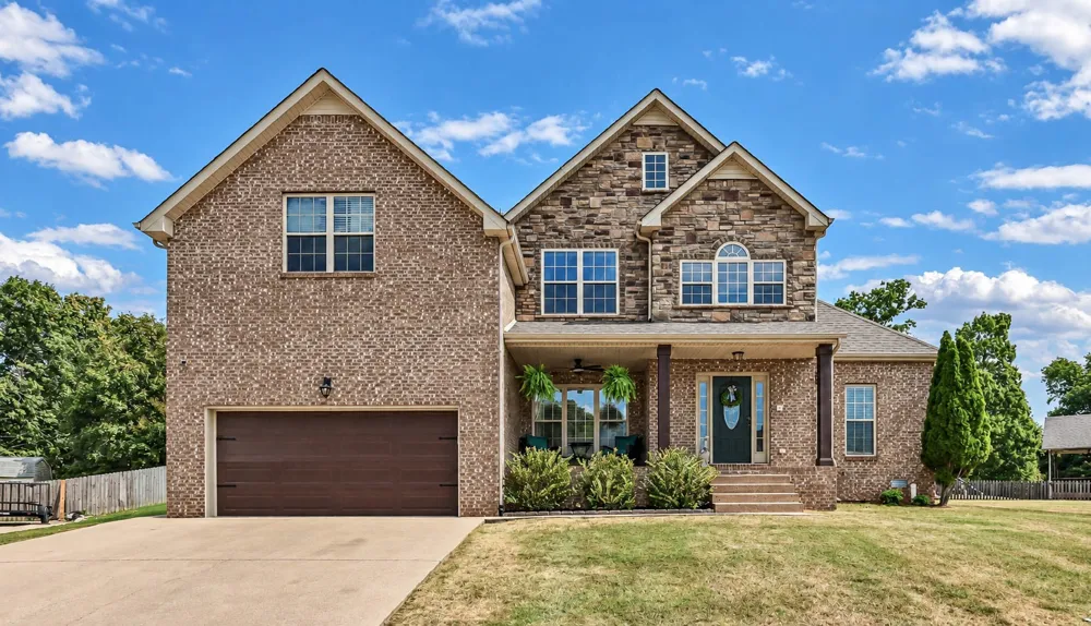 105 Ridgepoint Ct Clarksville, TN 37040