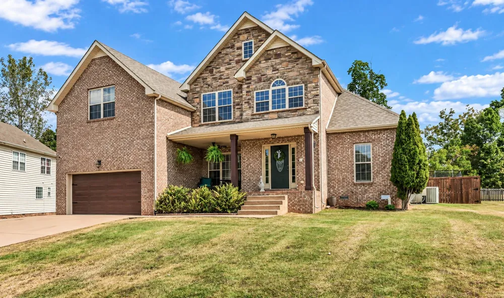 105 Ridgepoint Ct Clarksville, TN 37040