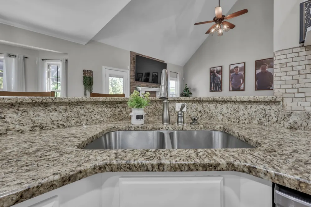 105 Ridgepoint Ct Clarksville, TN 37040