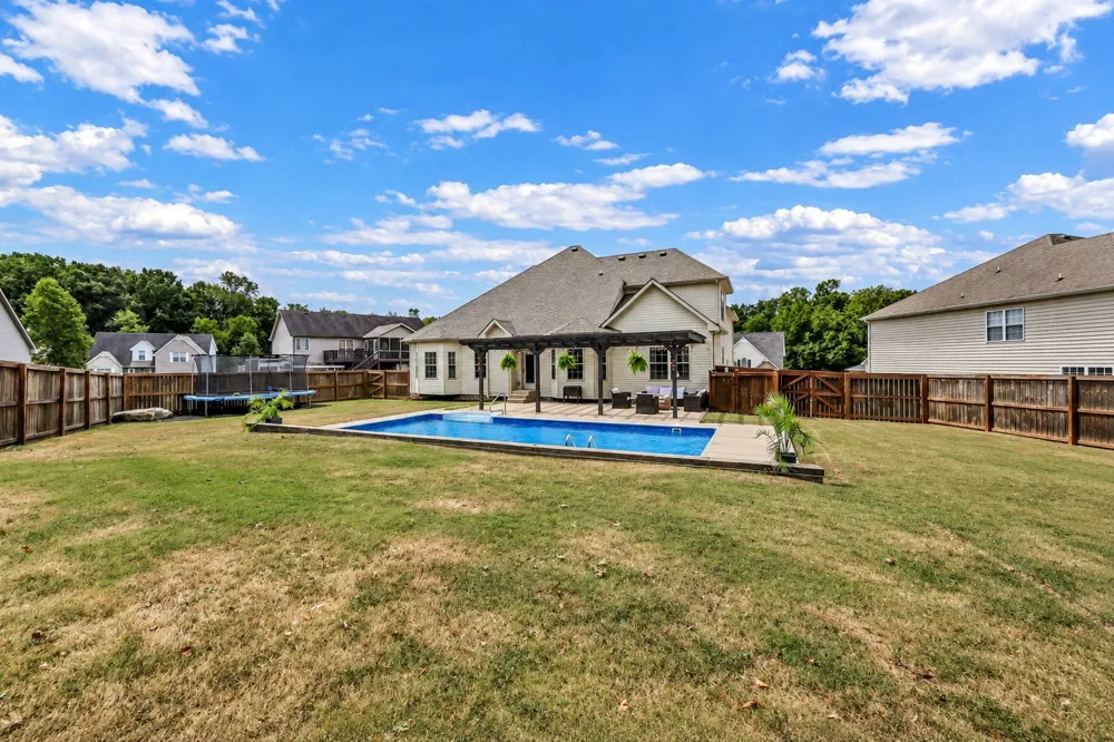 105 Ridgepoint Ct Clarksville, TN 37040