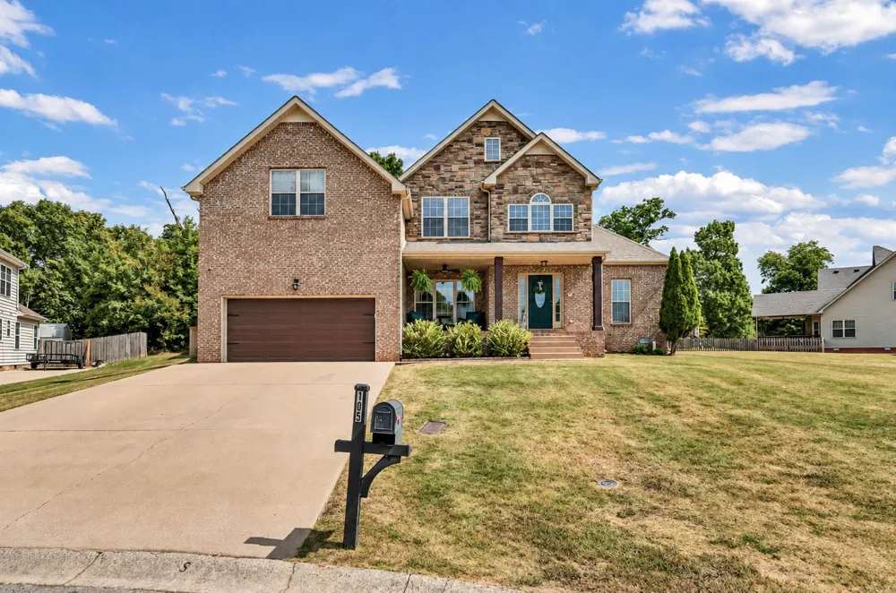 105 Ridgepoint Ct Clarksville, TN 37040