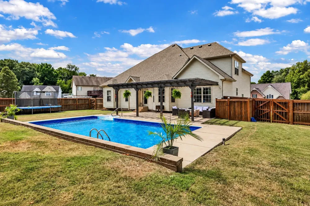 105 Ridgepoint Ct Clarksville, TN 37040