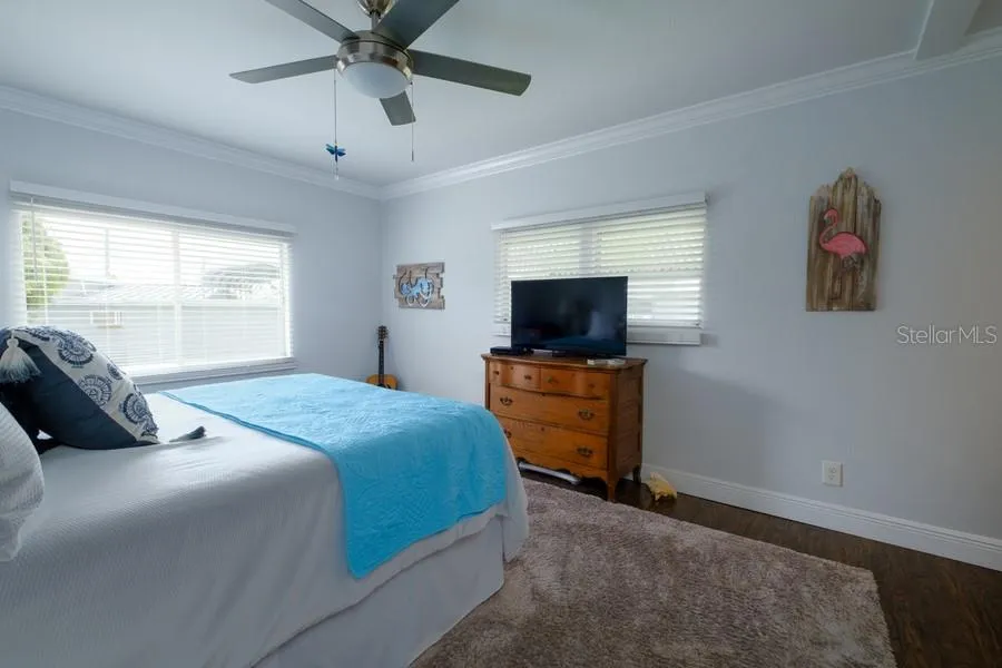 1916 ILLINOIS AVENUE Bradenton, FL 34207