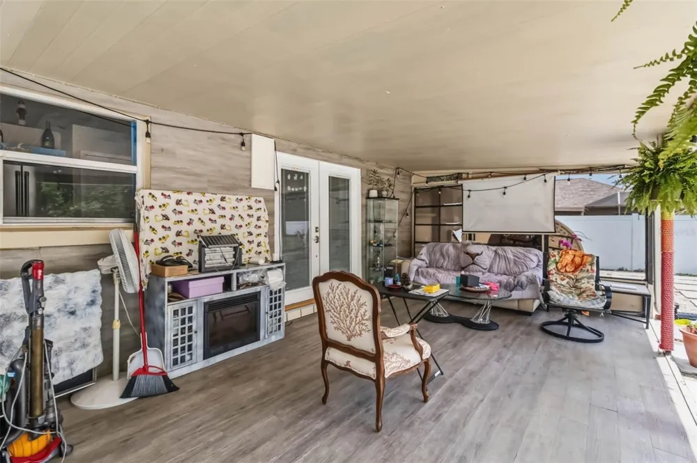 7826 BARBERRY DRIVE Orlando, FL 32835