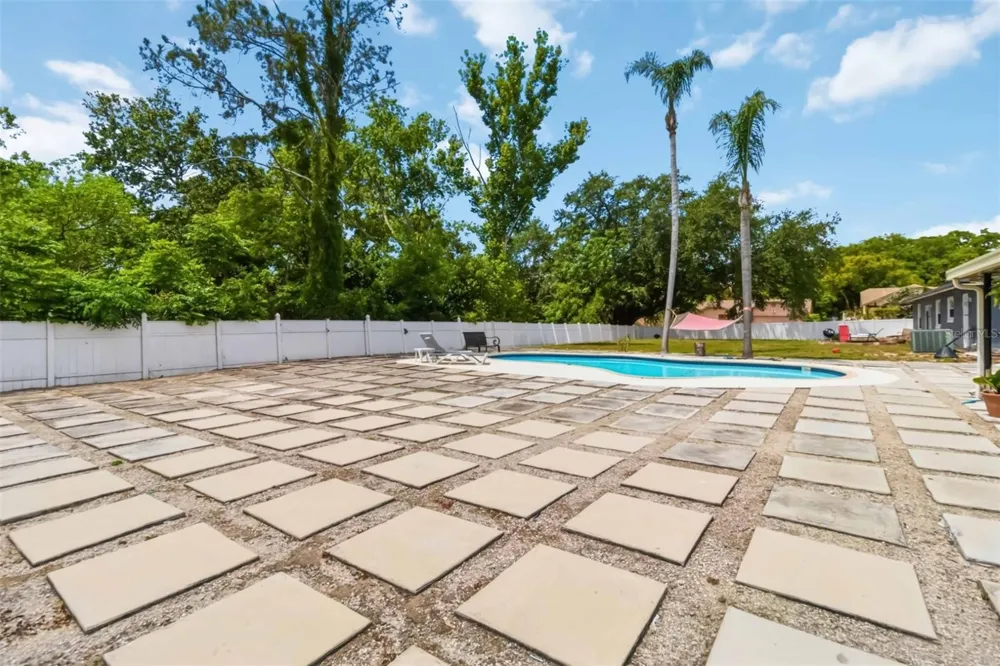 7826 BARBERRY DRIVE Orlando, FL 32835