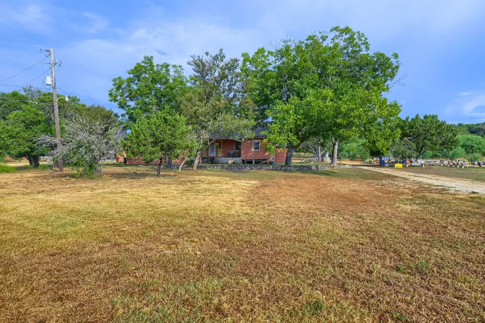 201 Hofheinz Street San Marcos, TX 78666