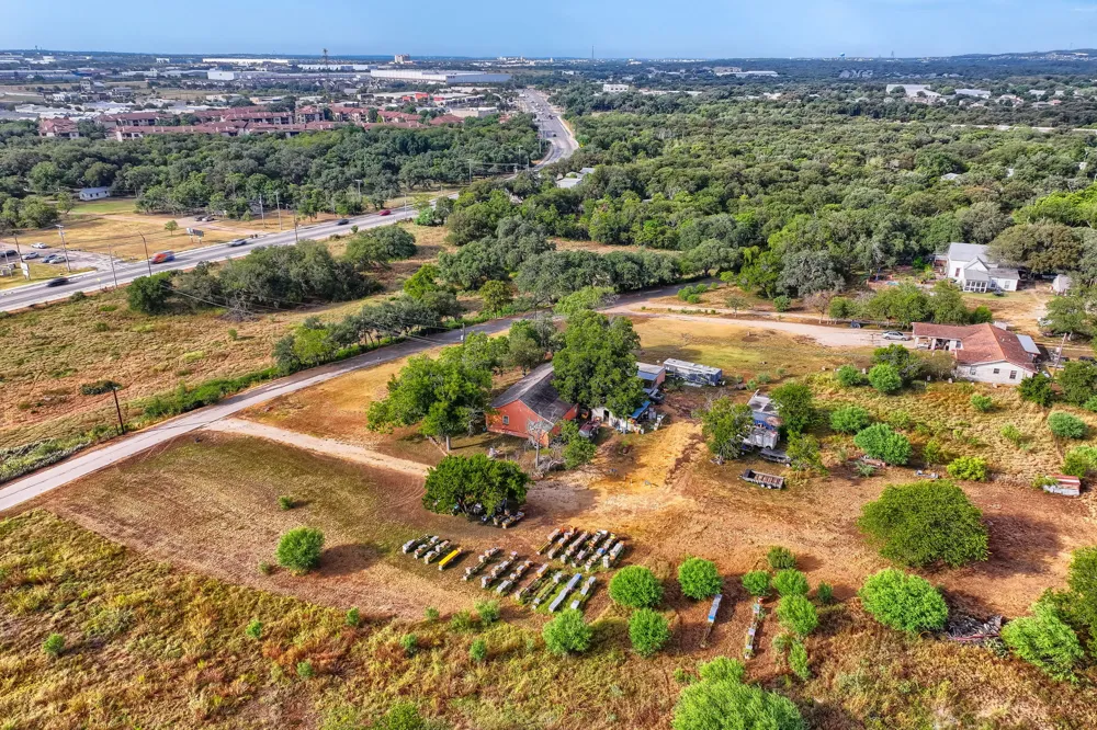201 Hofheinz Street San Marcos, TX 78666