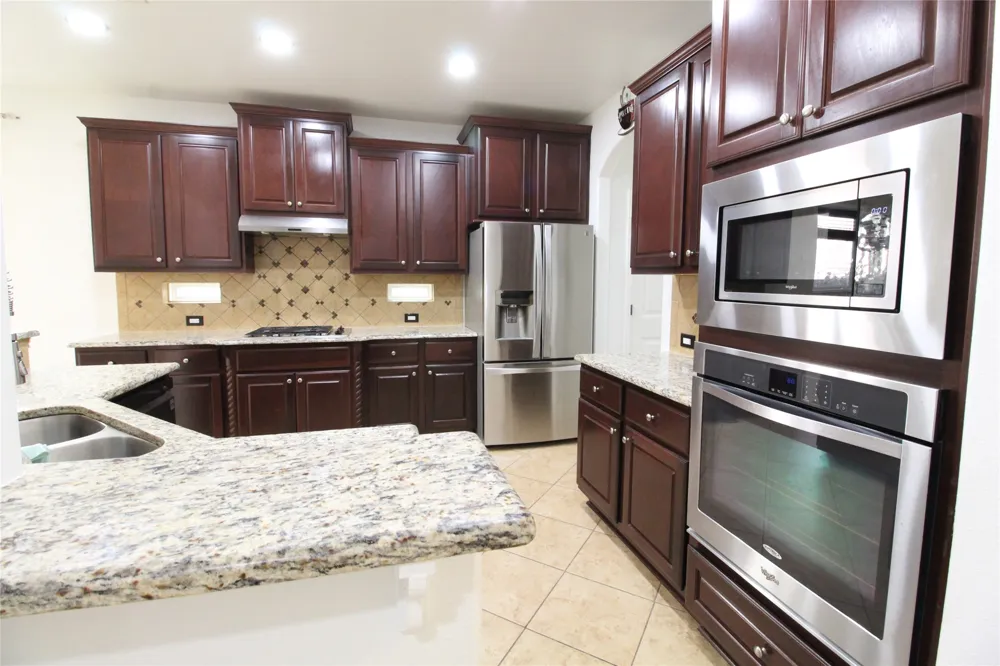 606 Spanish Mustang Drive Cedar Park, TX 78613