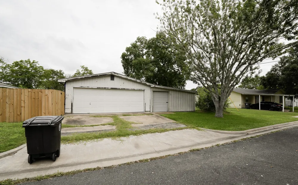 Address Not Shown Schulenburg, TX 78956