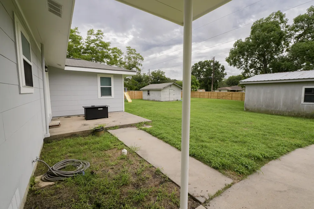 Address Not Shown Schulenburg, TX 78956