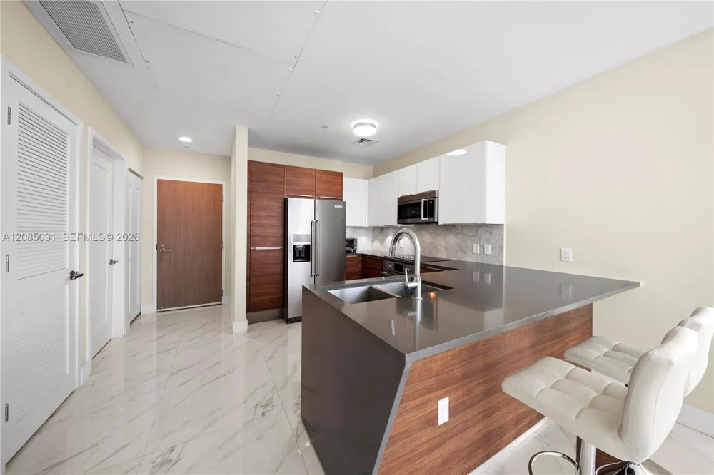 601 NE 27th St #1808 Miami, FL 33137